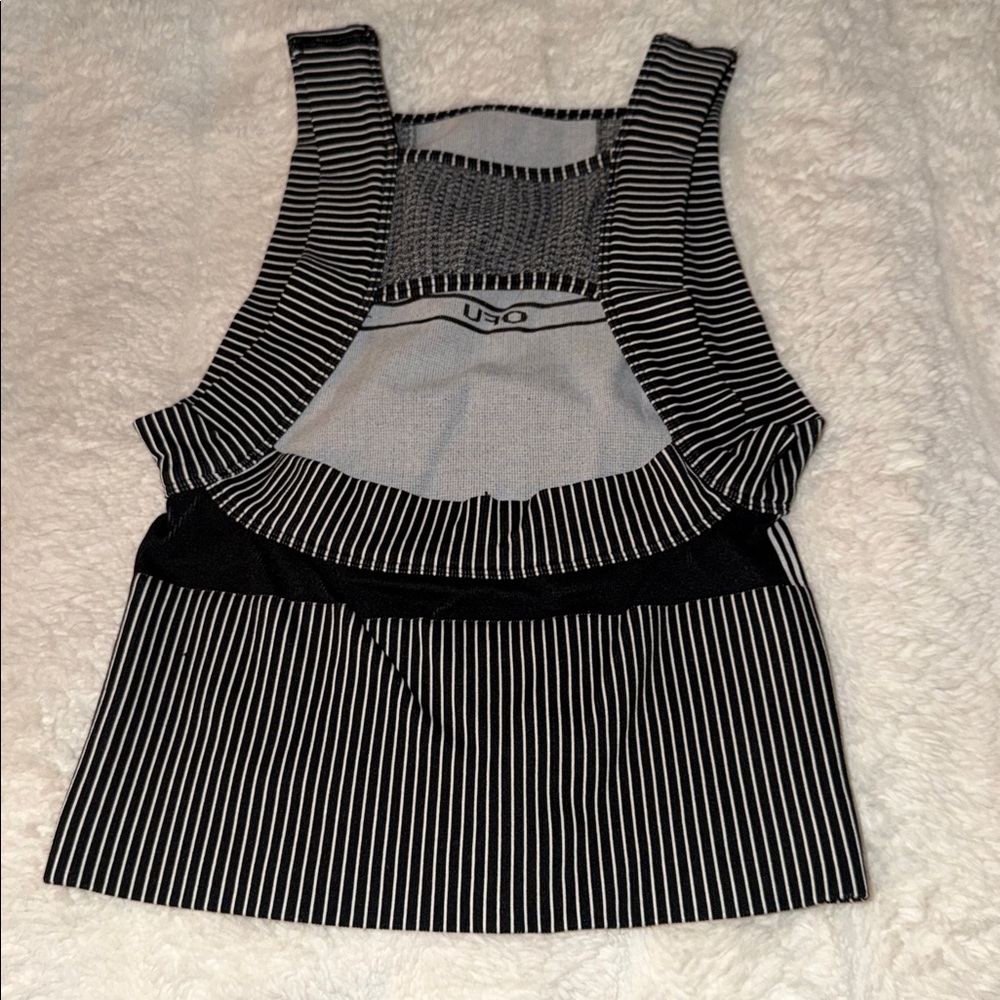 New Out From Under Run Up Seamless Top - Picture 4 of 5